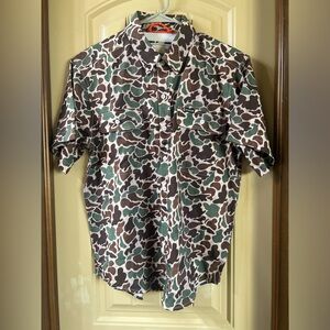 Fieldstone camo button down NWT
